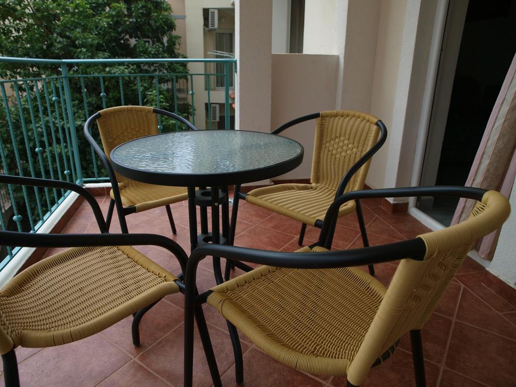 Apartments Obala Dragovic Petrovac Стая снимка