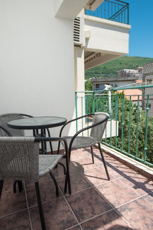 Apartments Obala Dragovic Petrovac Екстериор снимка