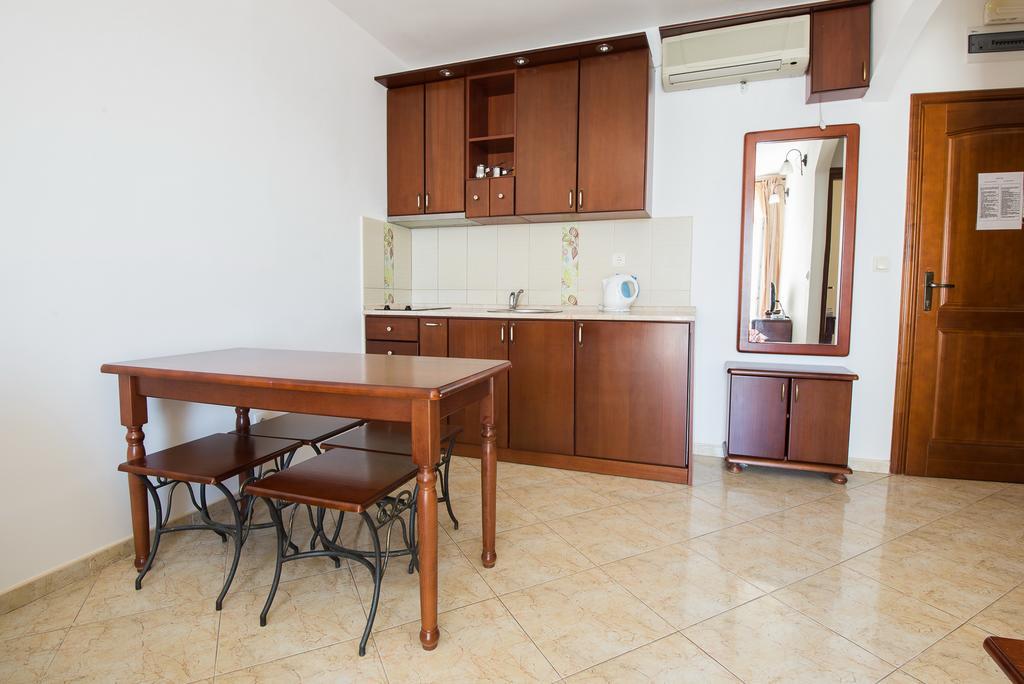 Apartments Obala Dragovic Petrovac Екстериор снимка