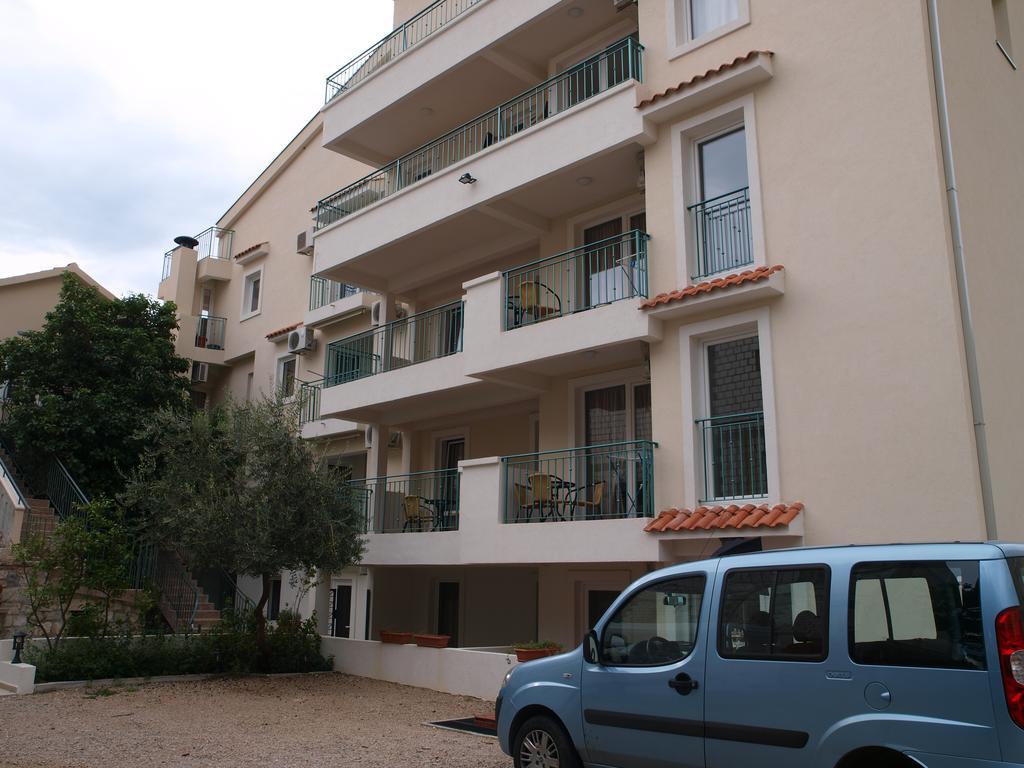 Apartments Obala Dragovic Petrovac Екстериор снимка